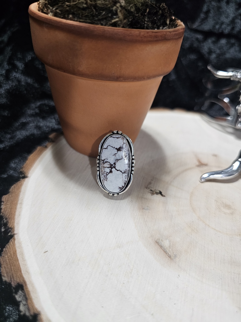White Howlite Oval Statement Ring - Women's Jewelry
